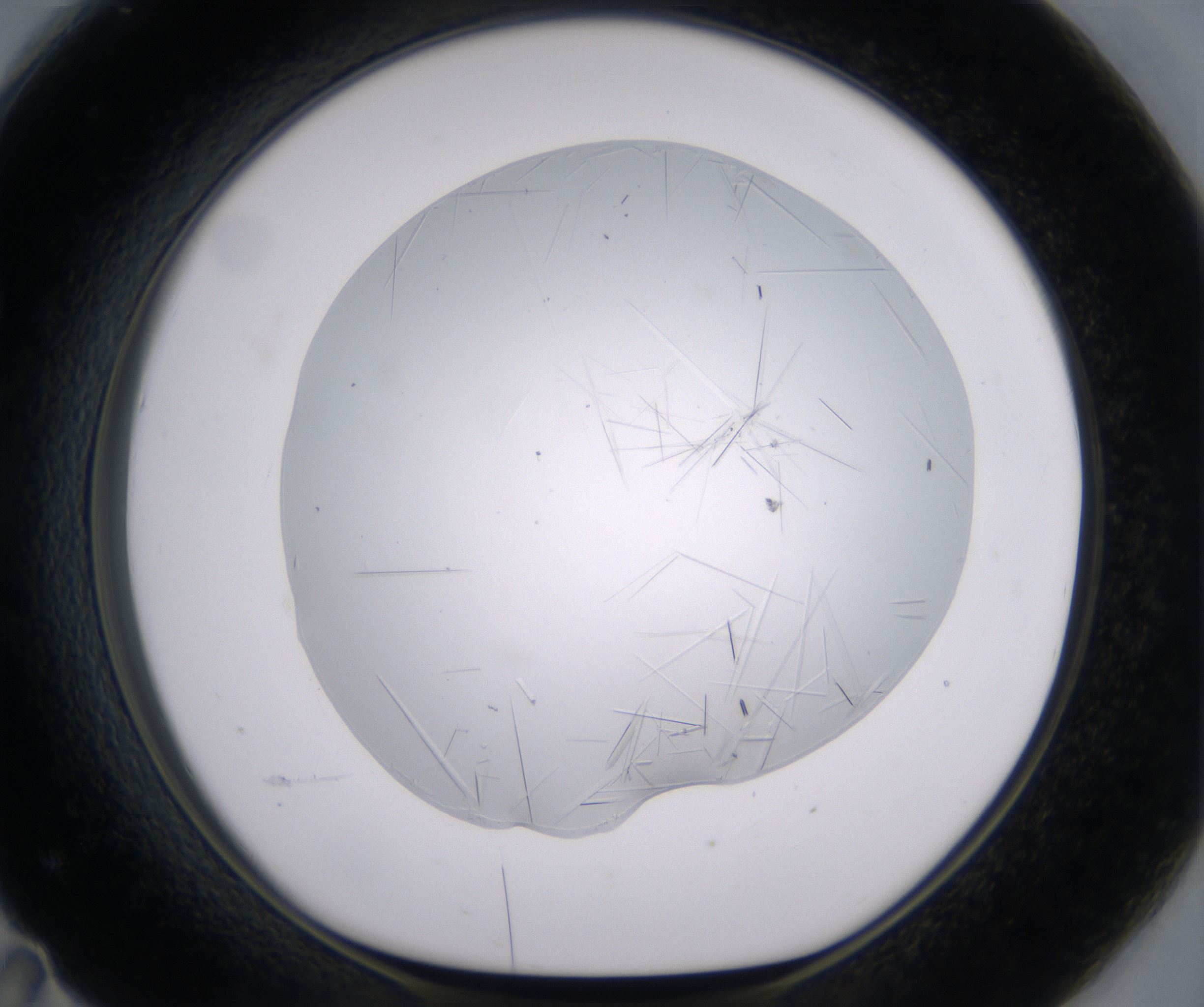 F11_HighResolution_Crystal_1.jpg