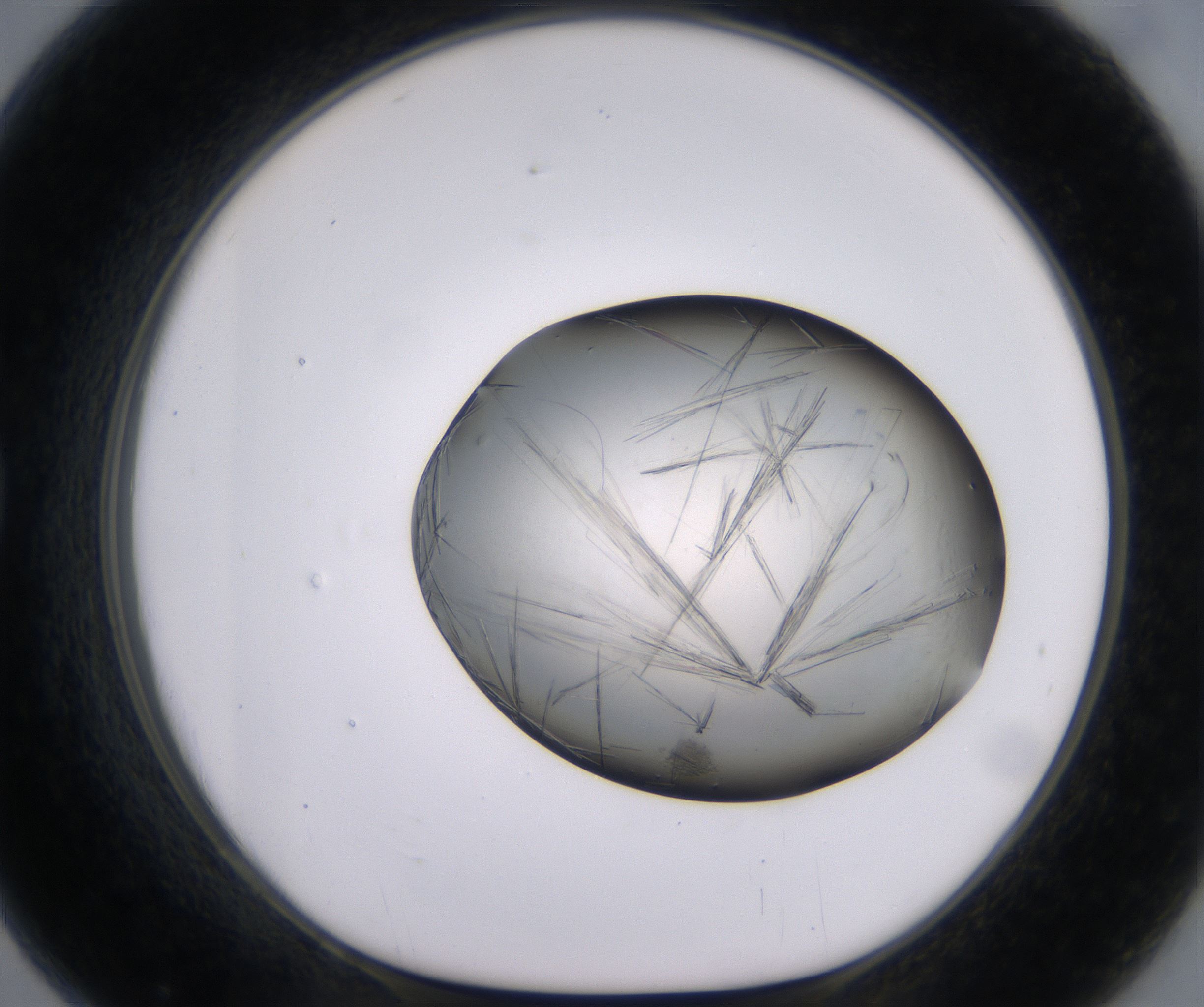 G7_HighResolution_Crystal_1.jpg